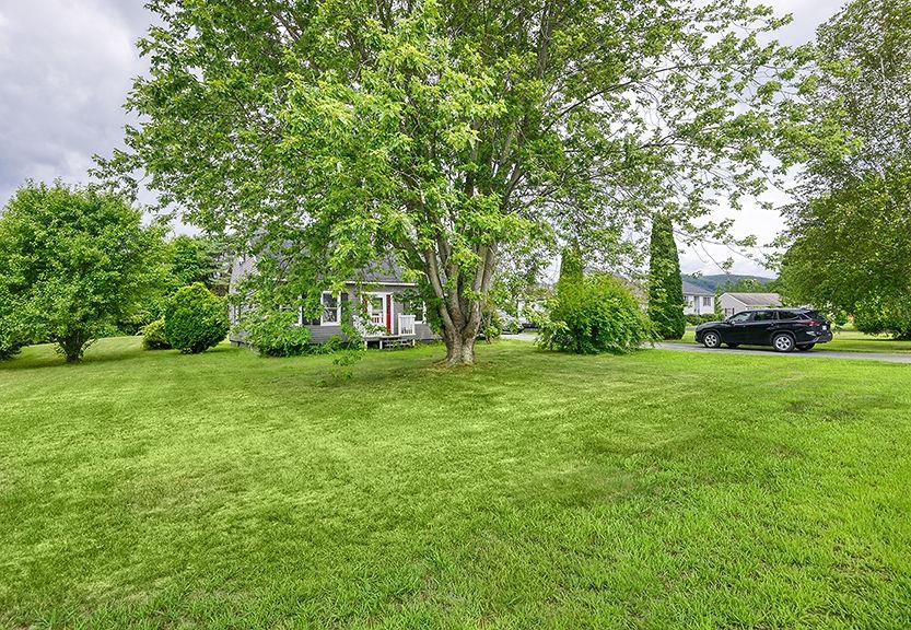 40 Dearborn Circle Walpole, NH 03608 - Photo 16 of 21