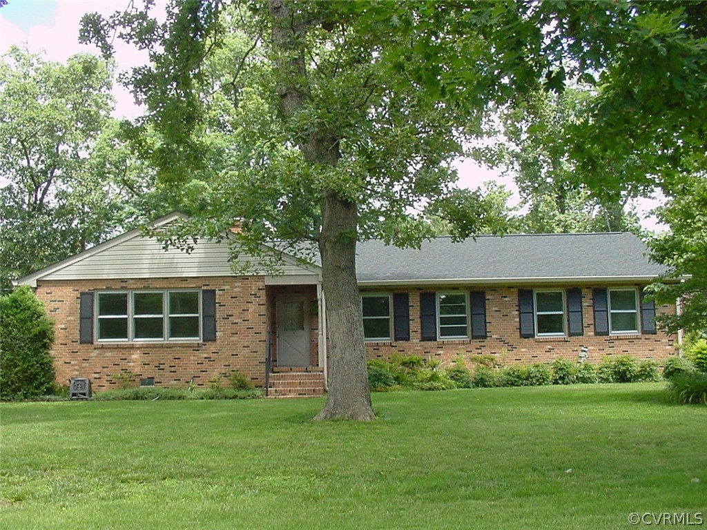 8420 Larkspur Road North Chesterfield, VA 23235 - Photo 1 of 47 8420 Larkspur Rd has 2077 sqft all on one level!