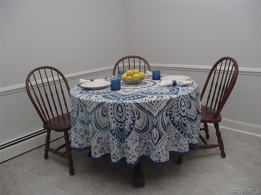 8420 Larkspur Road North Chesterfield, VA 23235 - Photo 14 of 47 Eat-in area has chair rail