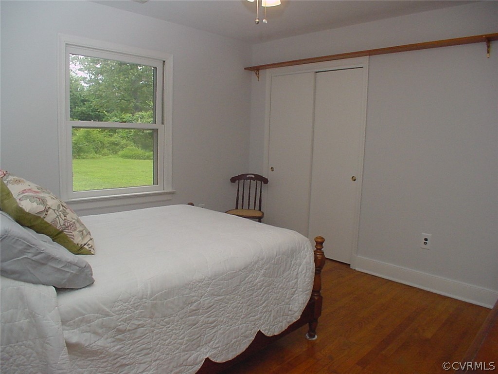 8420 Larkspur Road North Chesterfield, VA 23235 - Photo 27 of 47 Back bedroom has double door closet and a display