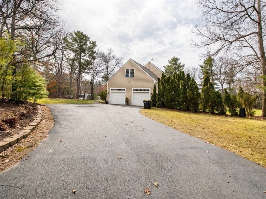 279 Fisher Road Westport, MA 02790 - Photo 6 of 42