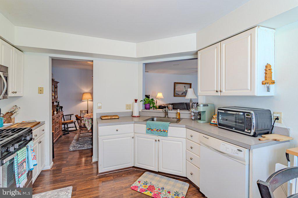 105 Wharton Road Mount Laurel, NJ 08054 - Photo 15 of 34