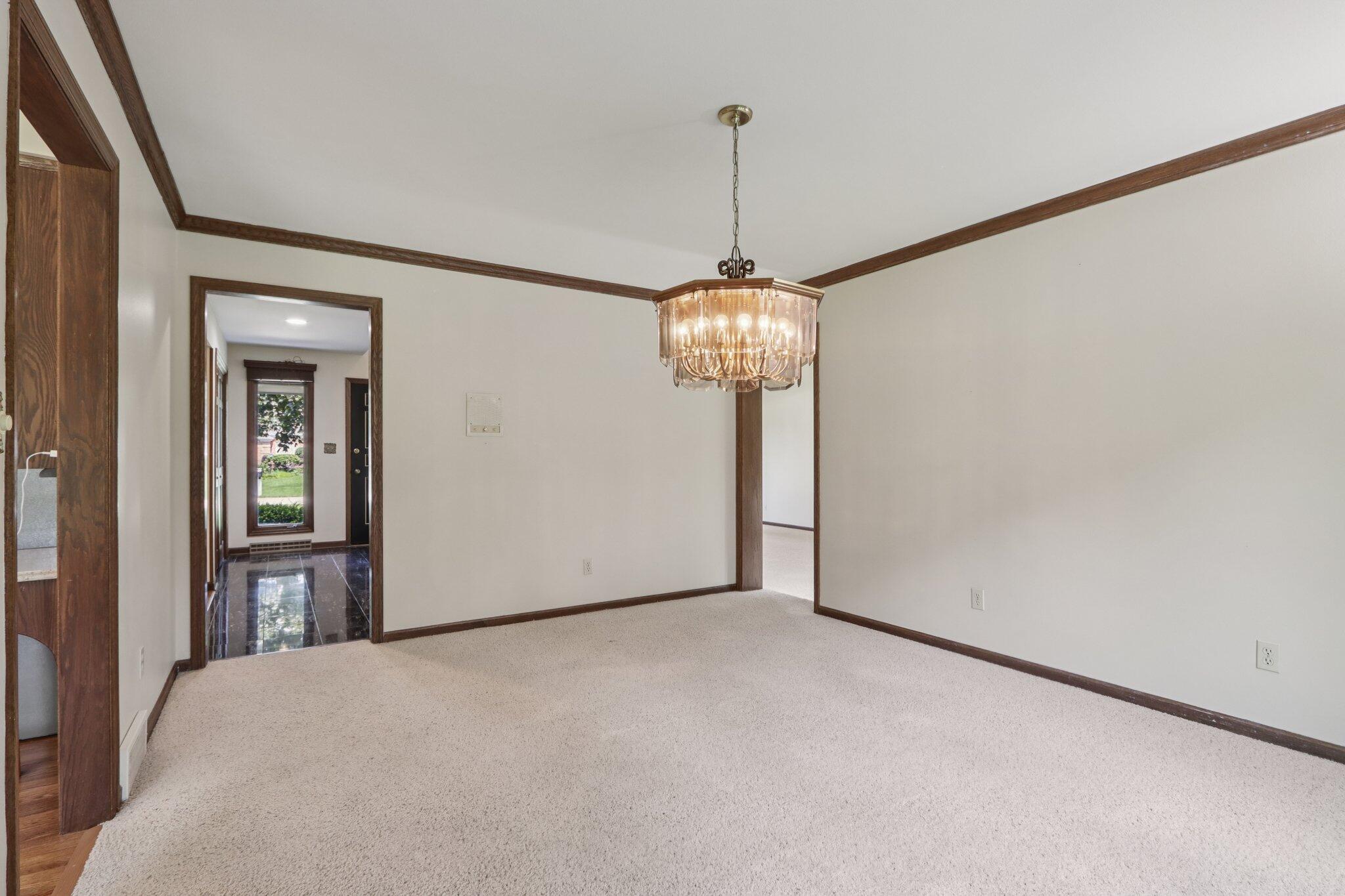 2 Redwood Court Wind Point, WI 53402 - Photo 10 of 58 33-web-or-mls-Redwood Ct-S2207-033