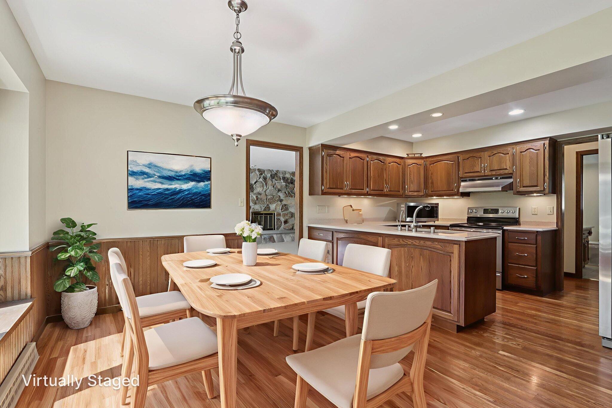 2 Redwood Court Wind Point, WI 53402 - Photo 11 of 58 28-web-or-mls-Redwood Ct-S2207-021 virtu