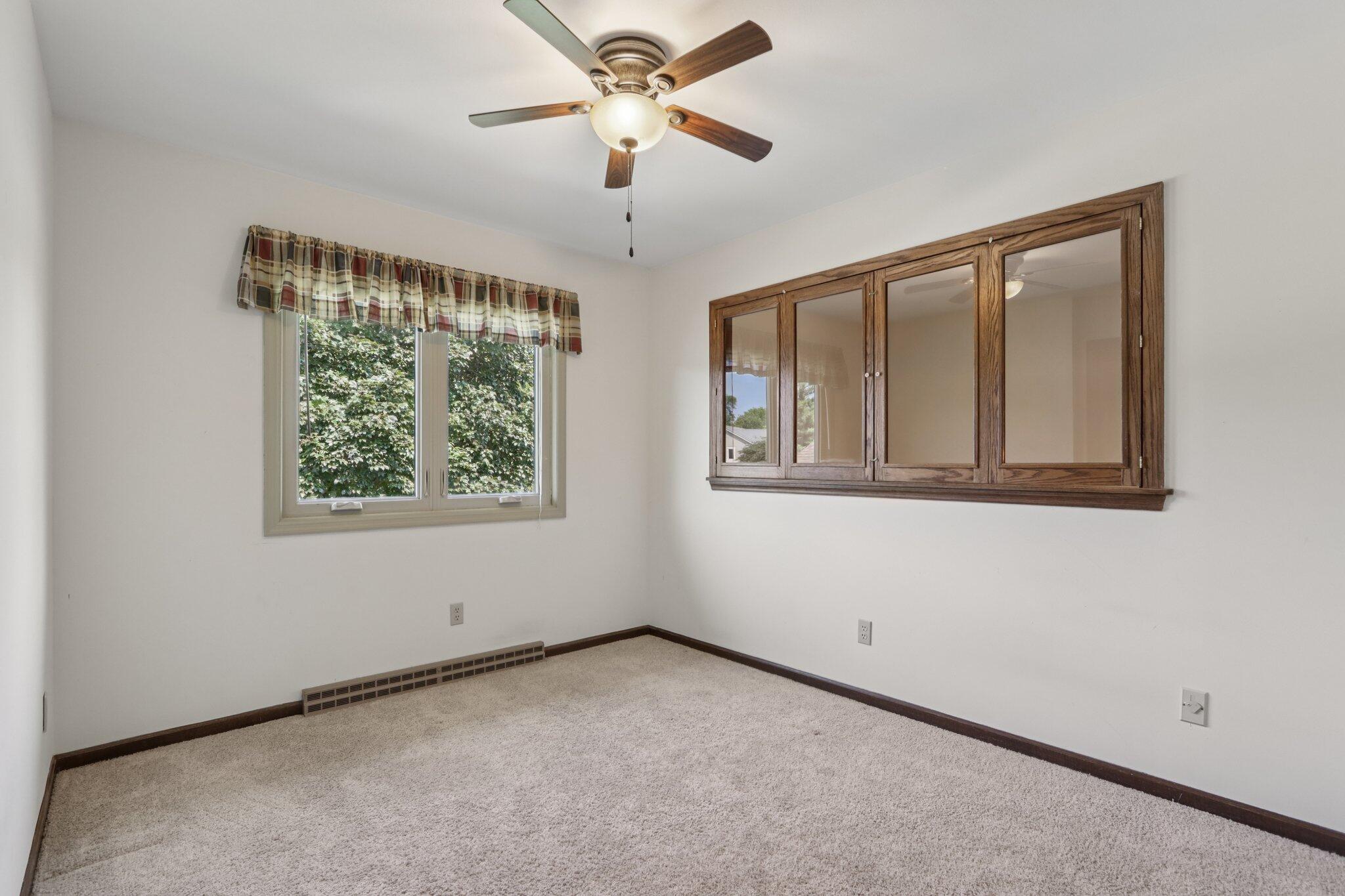 2 Redwood Court Wind Point, WI 53402 - Photo 37 of 58 44-web-or-mls-Redwood Ct-S2207-044