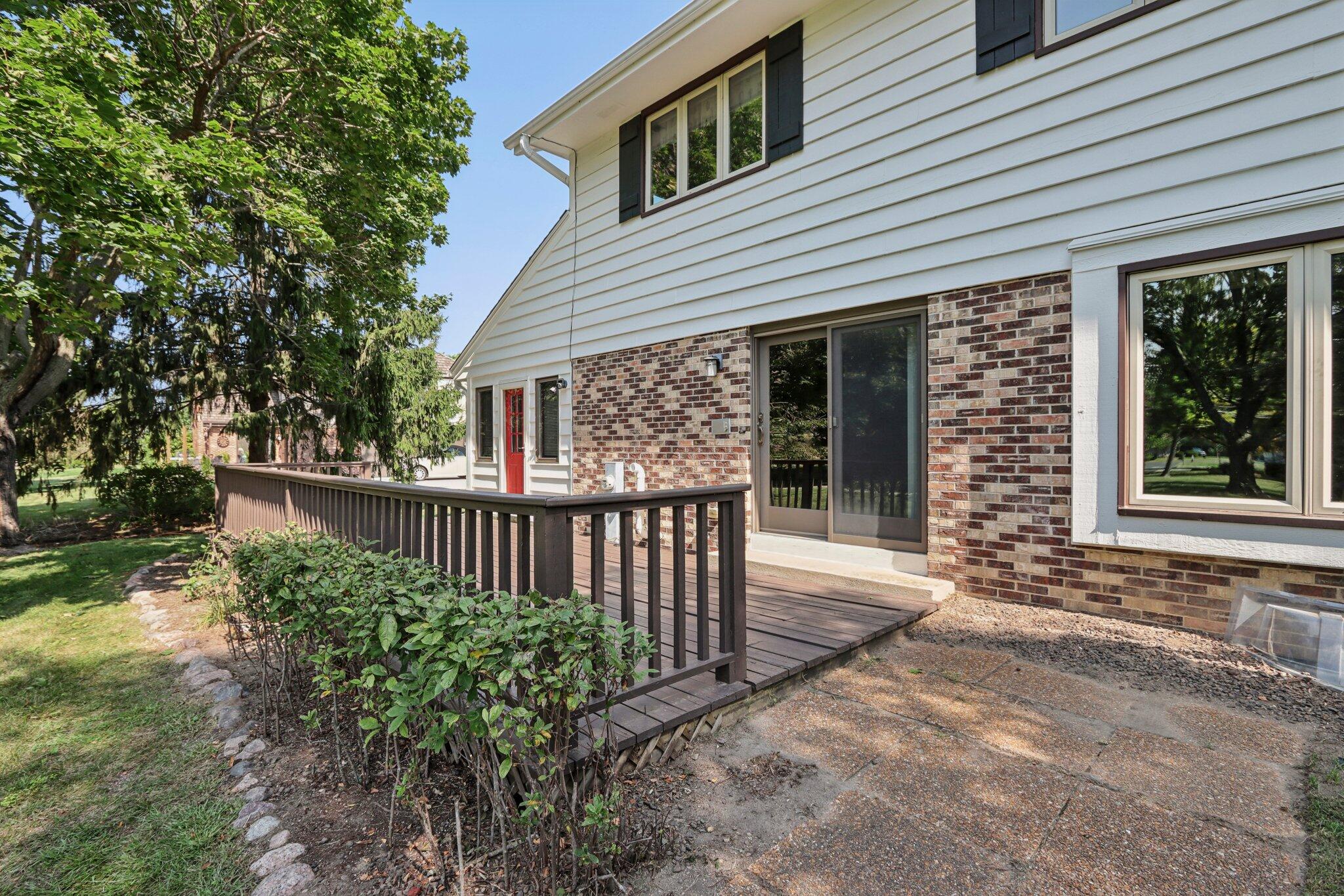 2 Redwood Court Wind Point, WI 53402 - Photo 50 of 58 18-web-or-mls-Redwood Ct-S2009-018