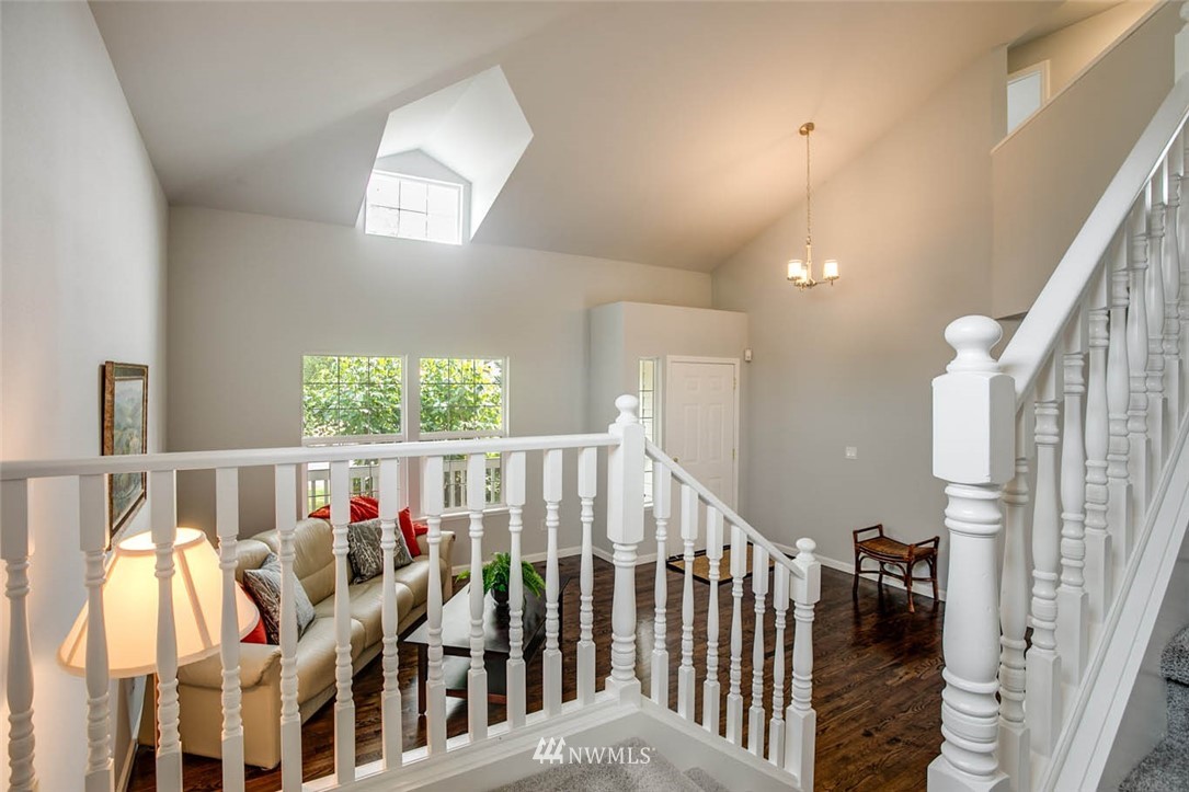357 Mt Baker Place Northeast Renton, WA 98059 - Photo 12 of 25