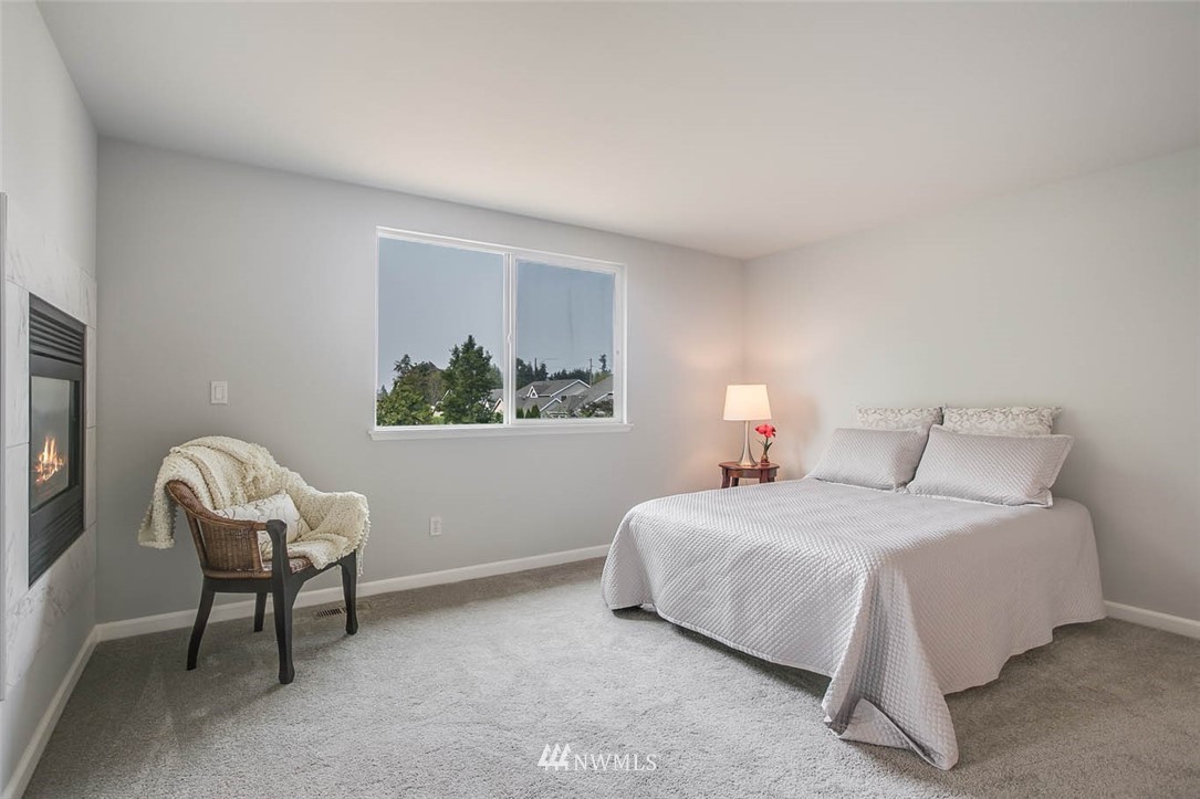 357 Mt Baker Place Northeast Renton, WA 98059 - Photo 14 of 25