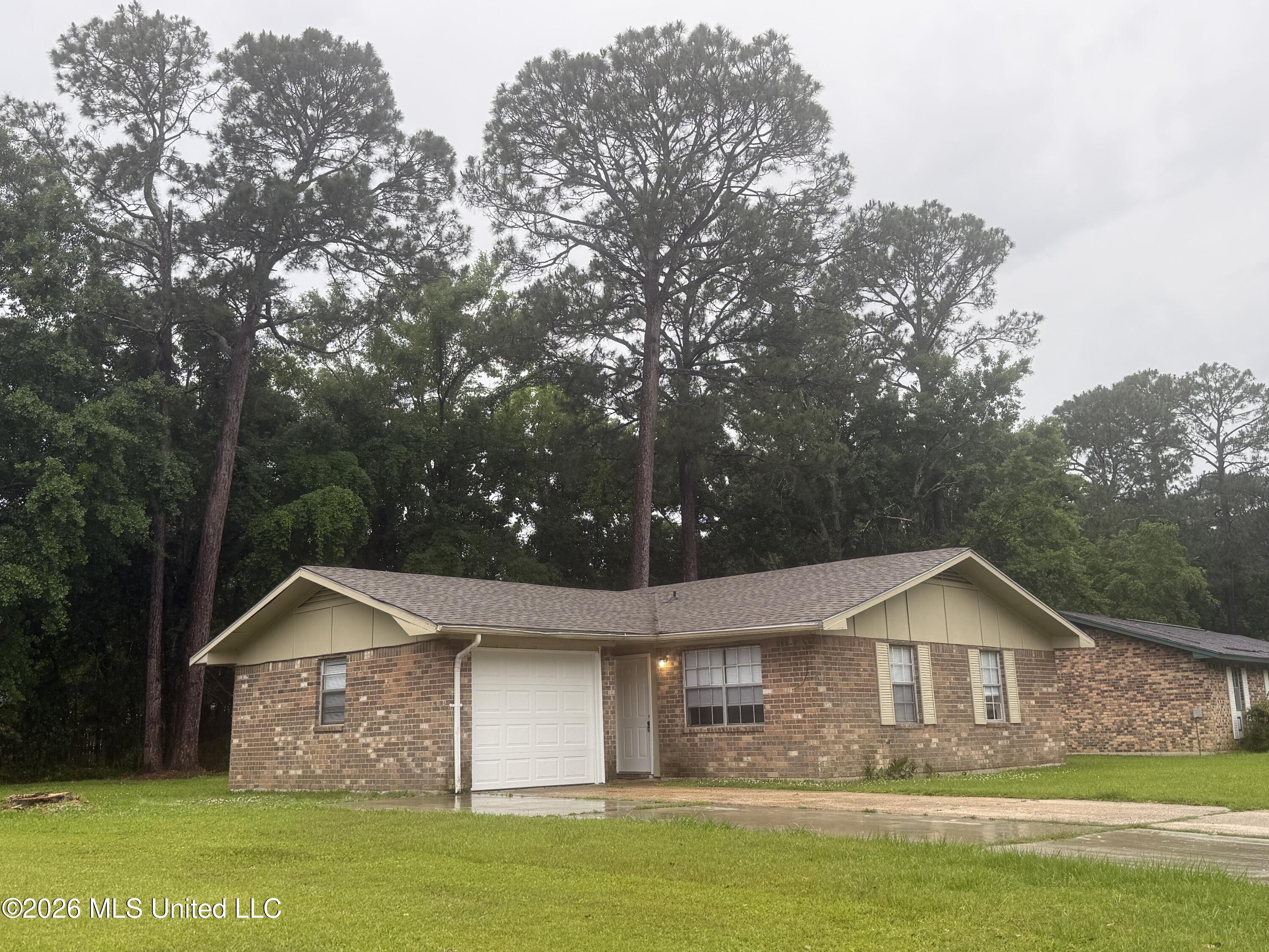 1605 Riverside Drive Gautier, MS 39553 - Photo 9 of 47 Exterior 8