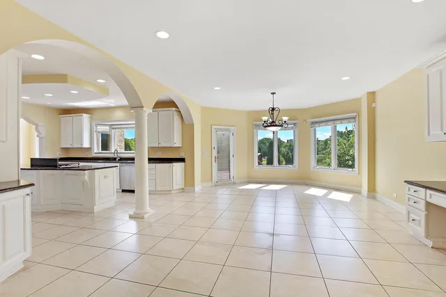 $6,500 | 6 Regan Lane, Hawthorn Woods, IL 60047