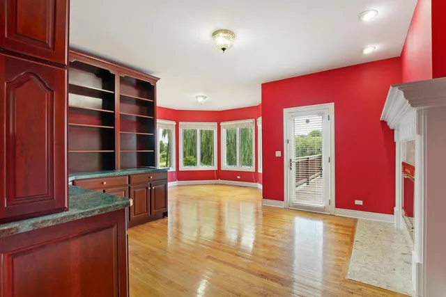 $6,500 | 6 Regan Lane, Hawthorn Woods, IL 60047