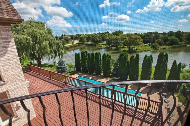 $6,500 | 6 Regan Lane, Hawthorn Woods, IL 60047