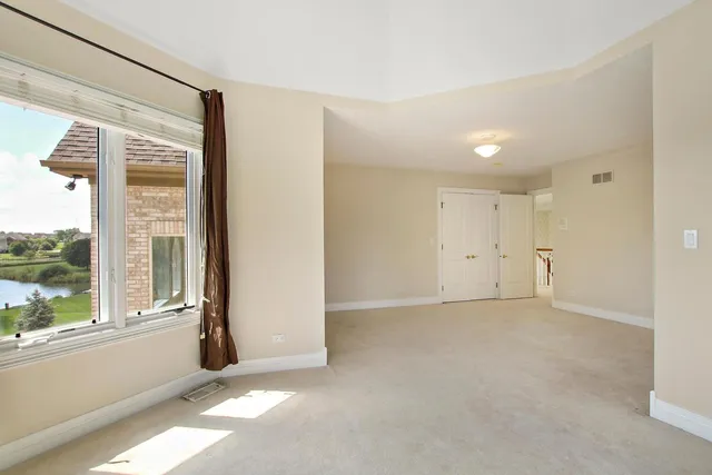 $6,500 | 6 Regan Lane, Hawthorn Woods, IL 60047