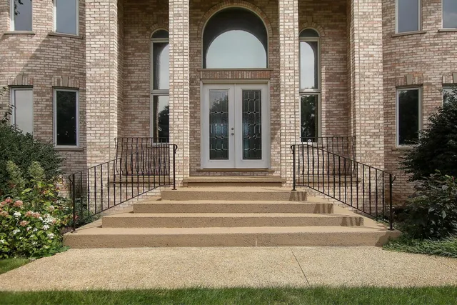 $6,500 | 6 Regan Lane, Hawthorn Woods, IL 60047