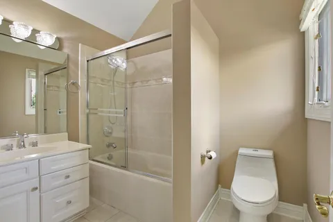 $6,500 | 6 Regan Lane, Hawthorn Woods, IL 60047