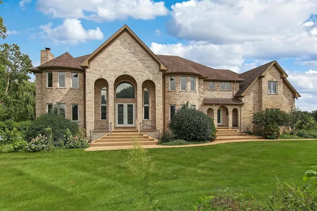 $6,500 | 6 Regan Lane, Hawthorn Woods, IL 60047