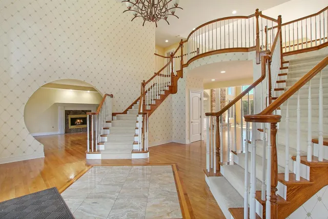 $6,500 | 6 Regan Lane, Hawthorn Woods, IL 60047