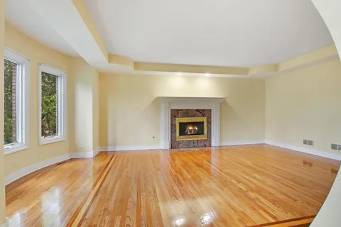 $6,500 | 6 Regan Lane, Hawthorn Woods, IL 60047