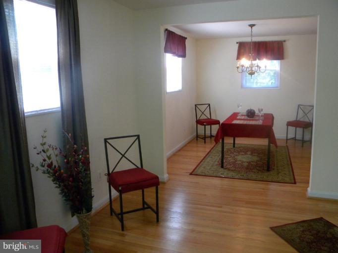 11828 Rocking Horse Road Rockville, MD 20852 - Photo 5 of 30 Dining Room