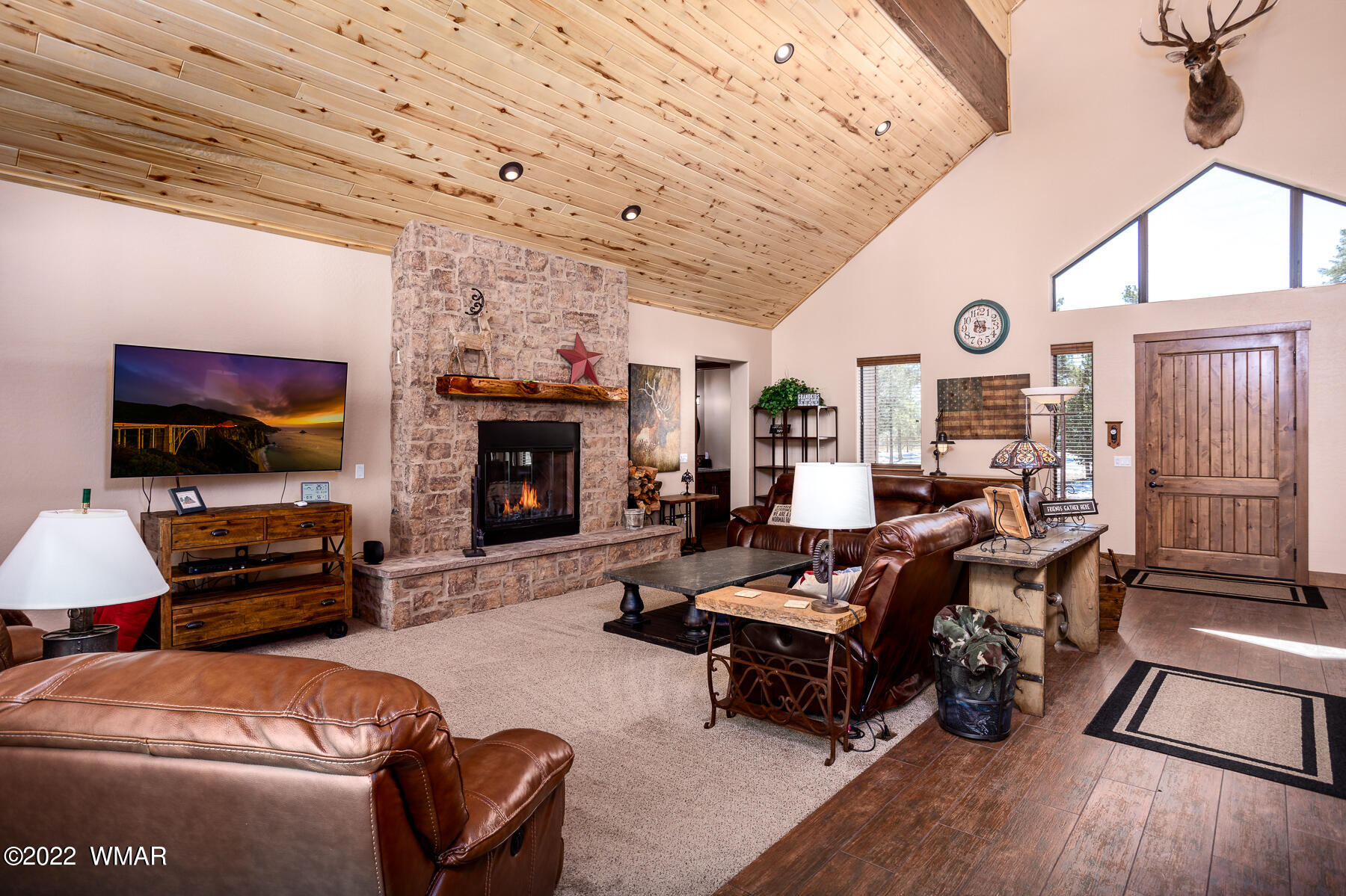 2072 Gilbert Lane Overgaard, AZ 85933 - Photo 7 of 42 Gallery Image 7