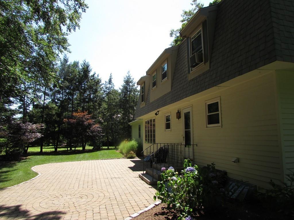 55 Ridgehill Road Attleboro, MA 02703 - Photo 39 of 42 Gallery Image 39