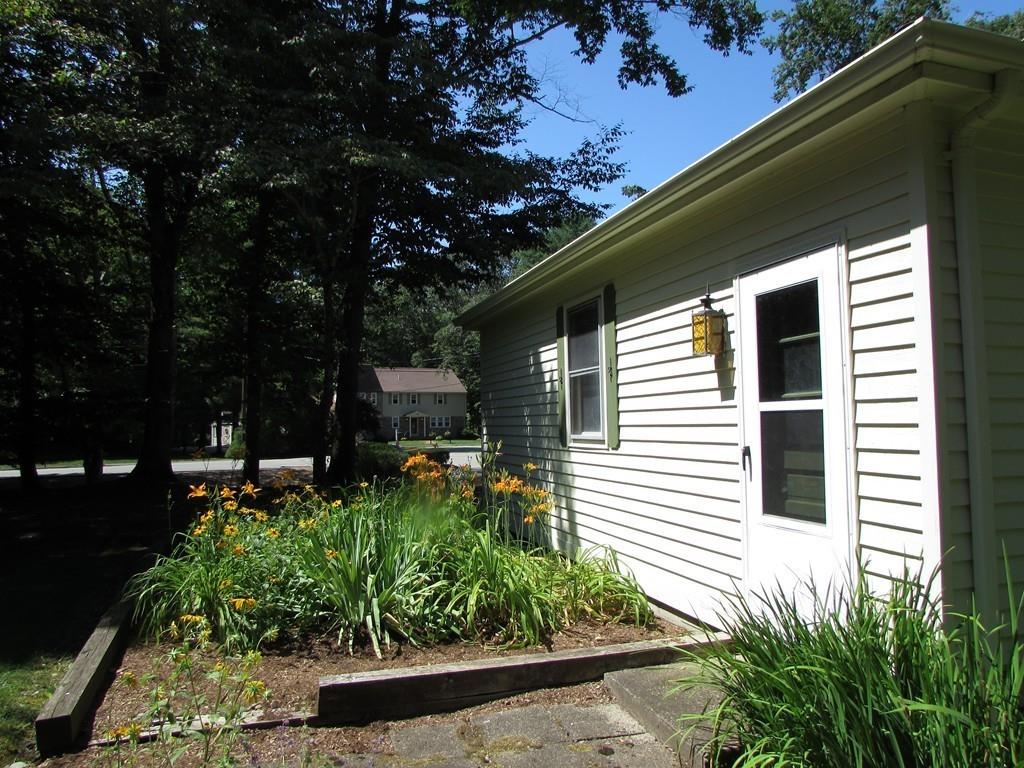 55 Ridgehill Road Attleboro, MA 02703 - Photo 41 of 42 Gallery Image 41