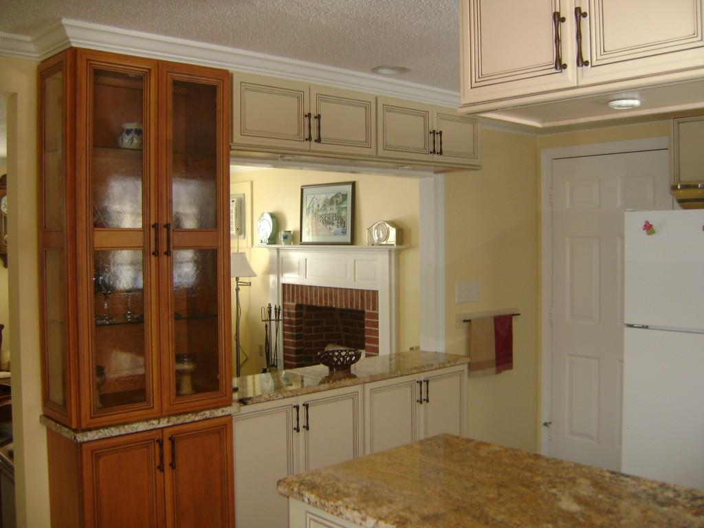 137 Flintlock Village Road, Unit 1 Wells, ME 04090 - Photo 9 of 30 Looking from kitchen into living...