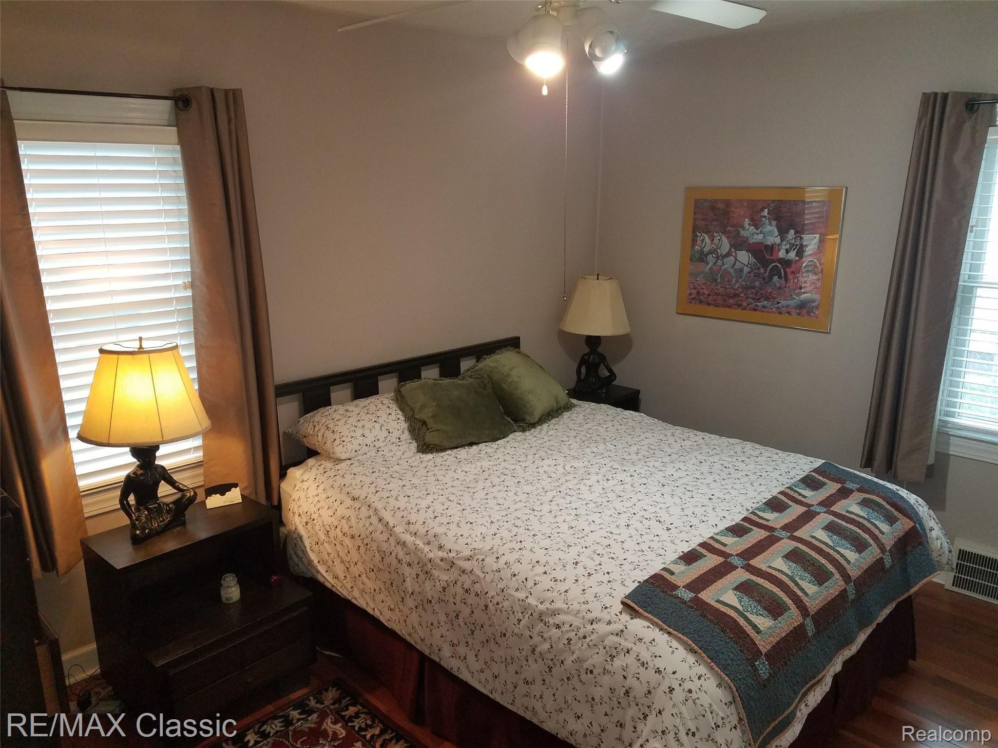 1721 Cambridge Road Berkley, MI 48072 - Photo 17 of 30 1721 BD 2.jpg