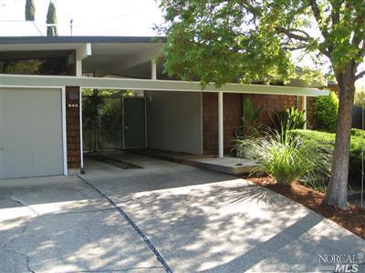 840 Montecillo Road San Rafael, CA 94903 - Photo 1 of 1 a view of a back yard of the house