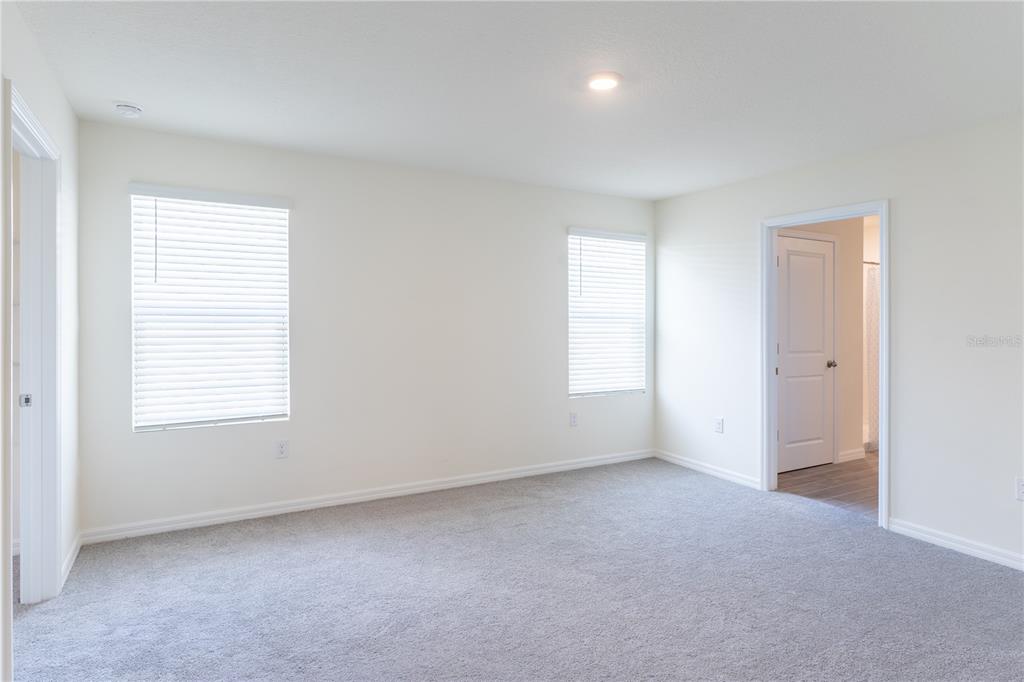 4807 Southwest 51st Terrace Gainesville, FL 32608 - Photo 22 of 35 an empty room with a window