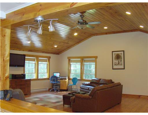 626 Kiester Road Slippery Rock, PA 16057 - Photo 3 of 18 Family Room.