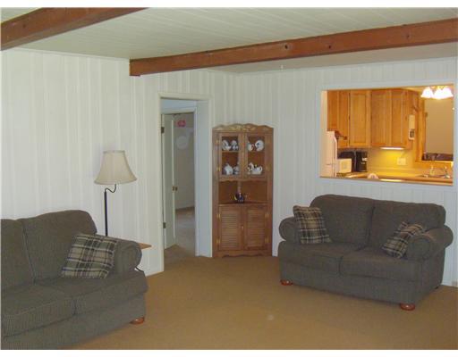 626 Kiester Road Slippery Rock, PA 16057 - Photo 6 of 18 Living Room.