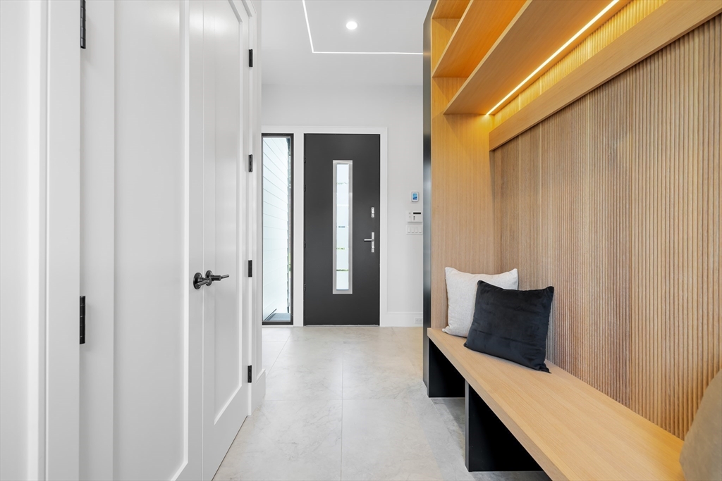 802 Greendale Avenue Needham, MA 02492 - Photo 12 of 40