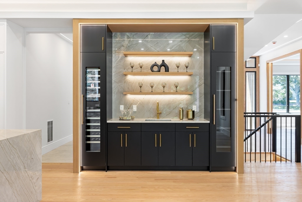 802 Greendale Avenue Needham, MA 02492 - Photo 21 of 40