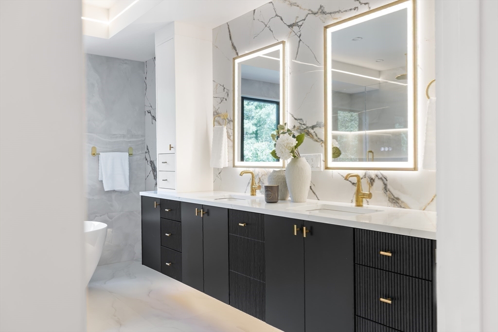 802 Greendale Avenue Needham, MA 02492 - Photo 31 of 40