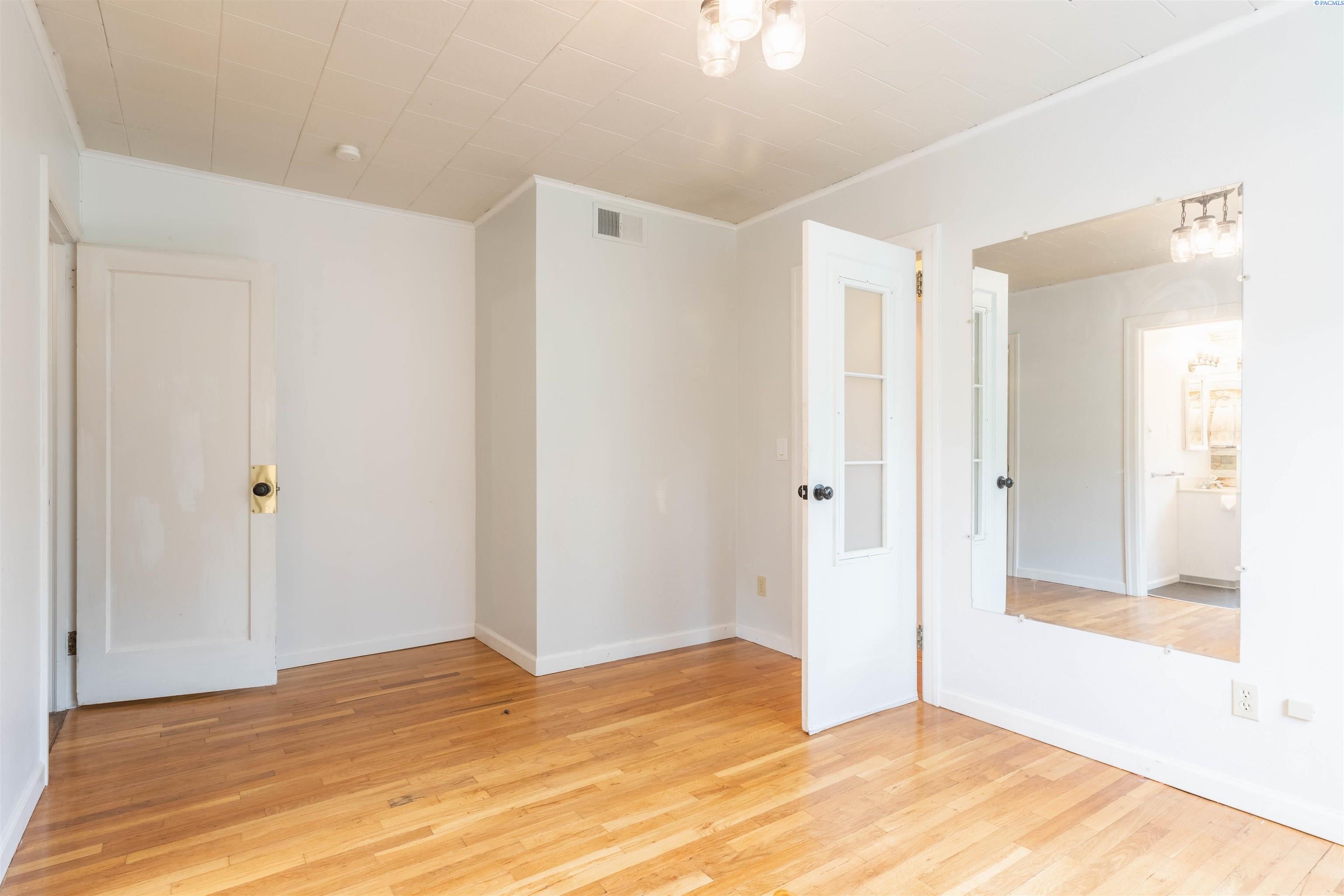 315 Southeast Spring Street Pullman, WA 99163 - Photo 7 of 34 Gallery Image 7