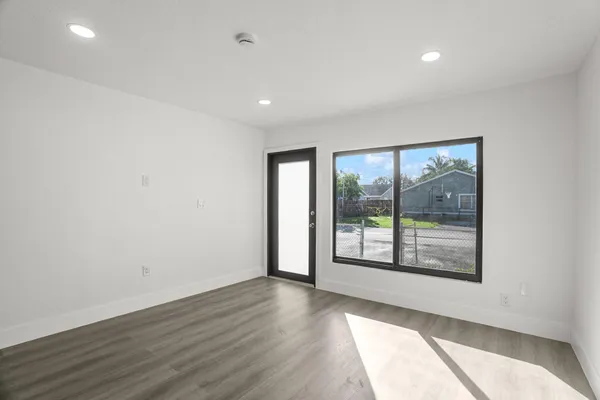 $434,900 | 20731 Northwest 41st Avenue Road, Miami Gardens, FL 33055