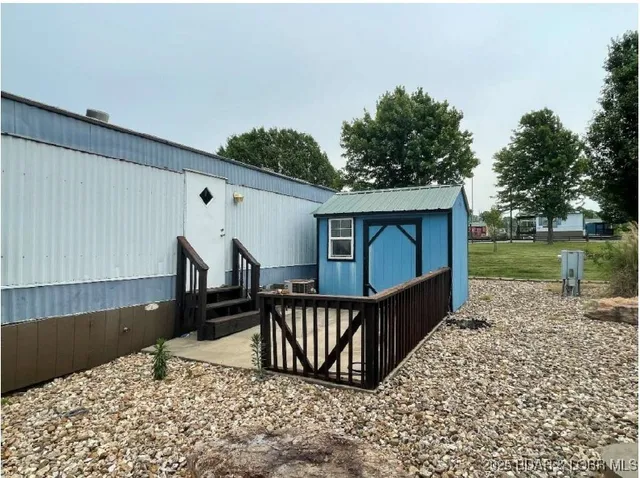 $995,000 | 24 Disney Springs Lane, Montreal, MO 65591