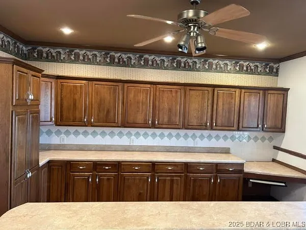 $1,299,000 | 31 Sunshine Drive, Montreal, MO 65591