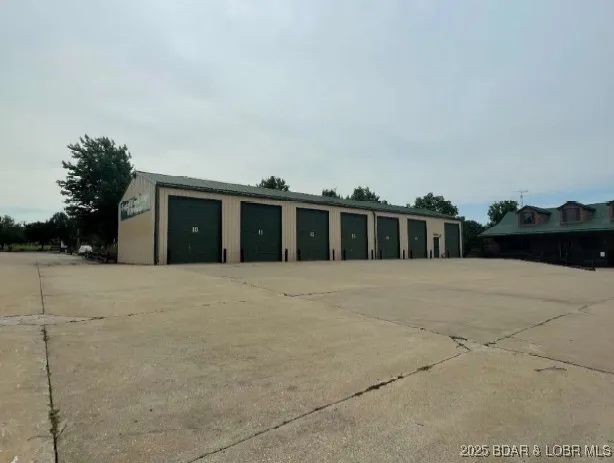 $995,000 | 24 Disney Springs Lane, Montreal, MO 65591