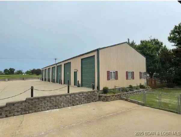 $995,000 | 24 Disney Springs Lane, Montreal, MO 65591