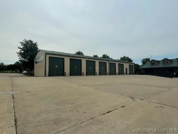 $1,299,000 | 31 Sunshine Drive, Montreal, MO 65591
