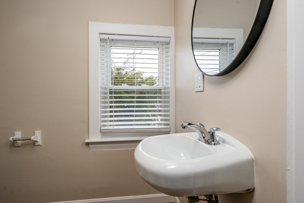 84 Bearses Way Barnstable, MA 02601 - Photo 20 of 36 Gallery Image 20