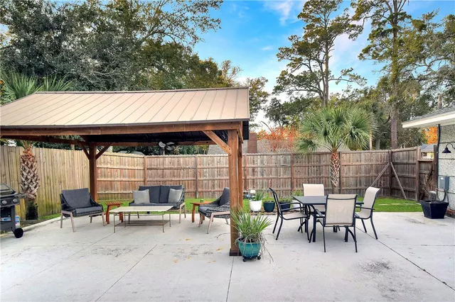 $969,000 | 303 Wymberly Road, St. Simons Island, GA 31522