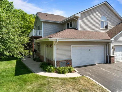$329,900 | 370 East Veterans Way, Unit 5, Mukwonago, WI 53149