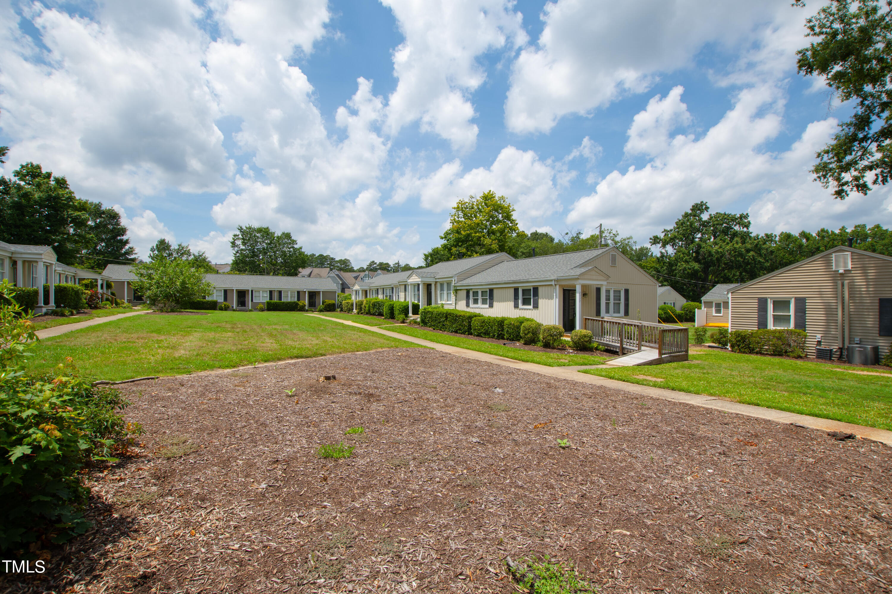 2327 Bernard Street Raleigh, NC 27608 - Photo 23 of 23 23 Front 4