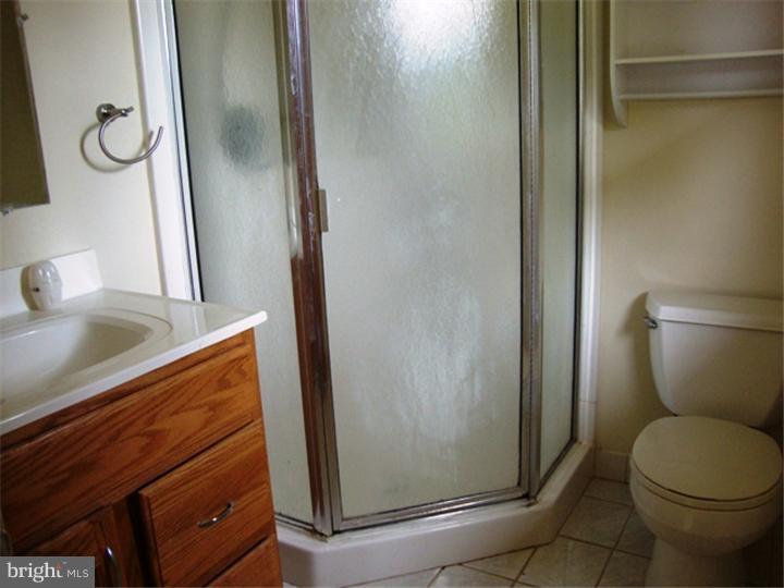373 Bloomfield Road Warminster, PA 18974 - Photo 10 of 21 Bathroom