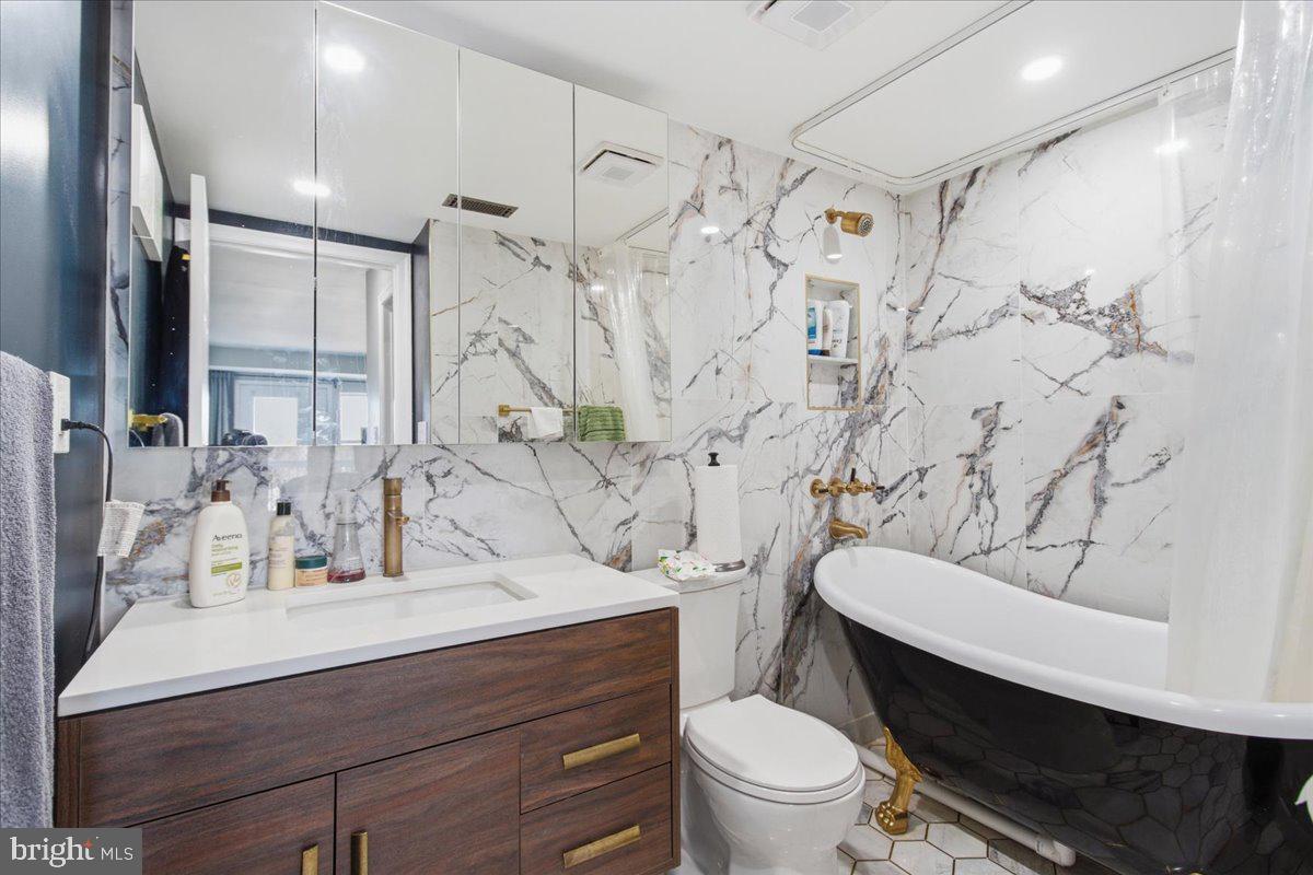2609 Douglass Road Southeast, Unit 402 Washington, DC 20020 - Photo 9 of 11