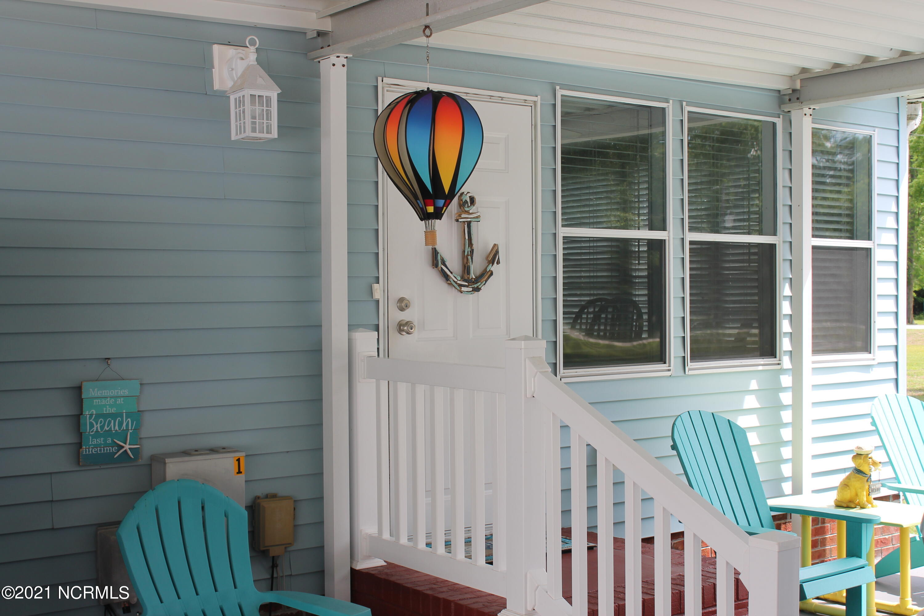 510 Sand Ridge Road New Bern, NC 28560 - Photo 5 of 52 IMG_8958