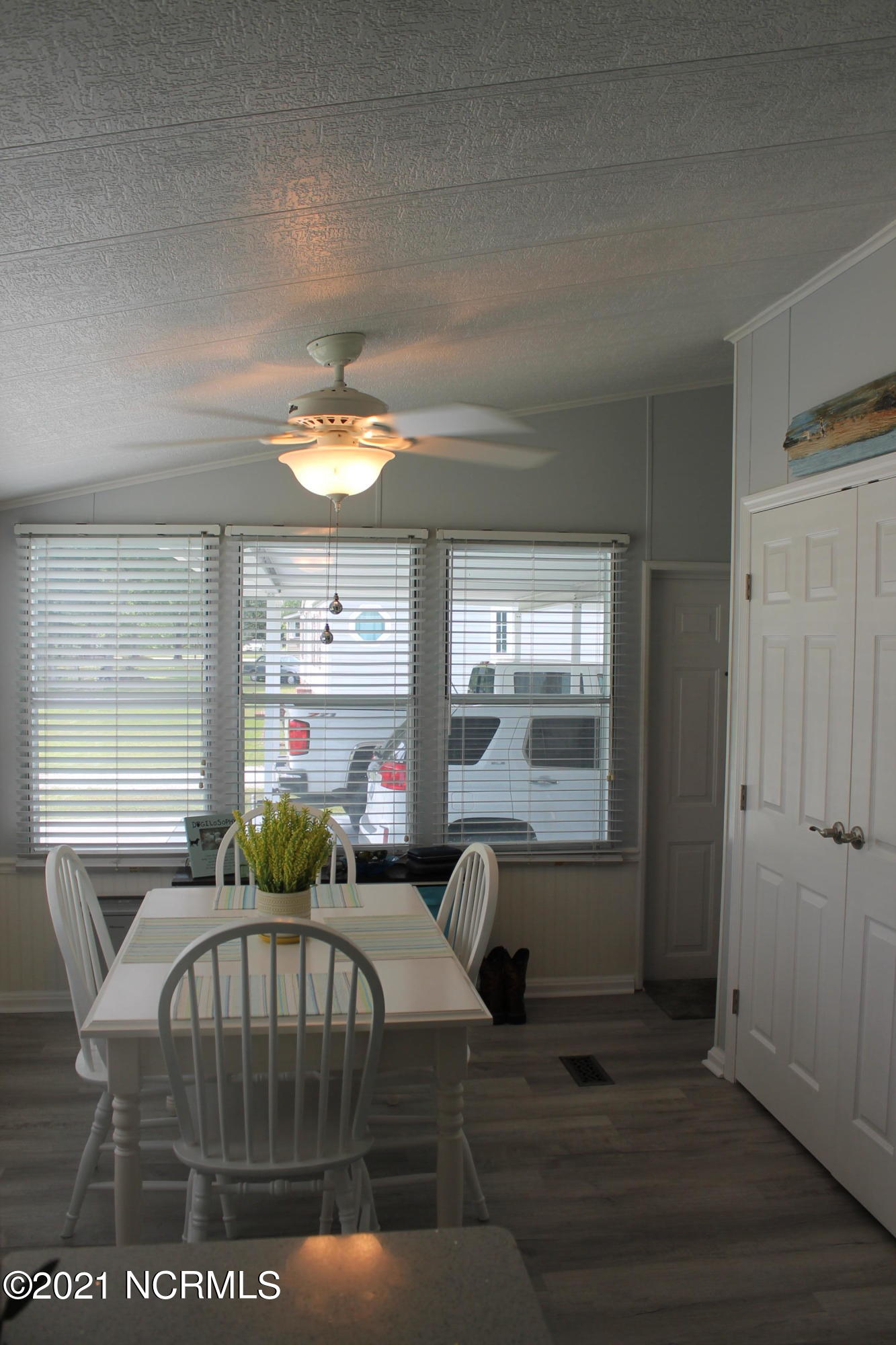 510 Sand Ridge Road New Bern, NC 28560 - Photo 8 of 52 IMG_8904